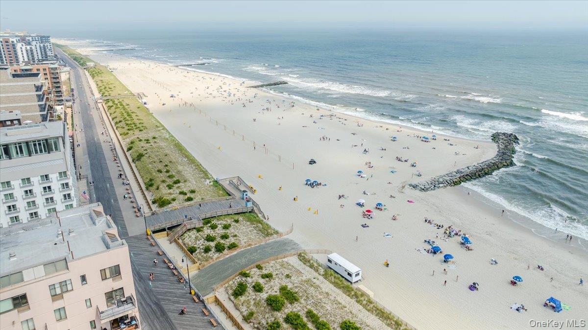 90 Connecticut Avenue, Long Beach, NY 11561