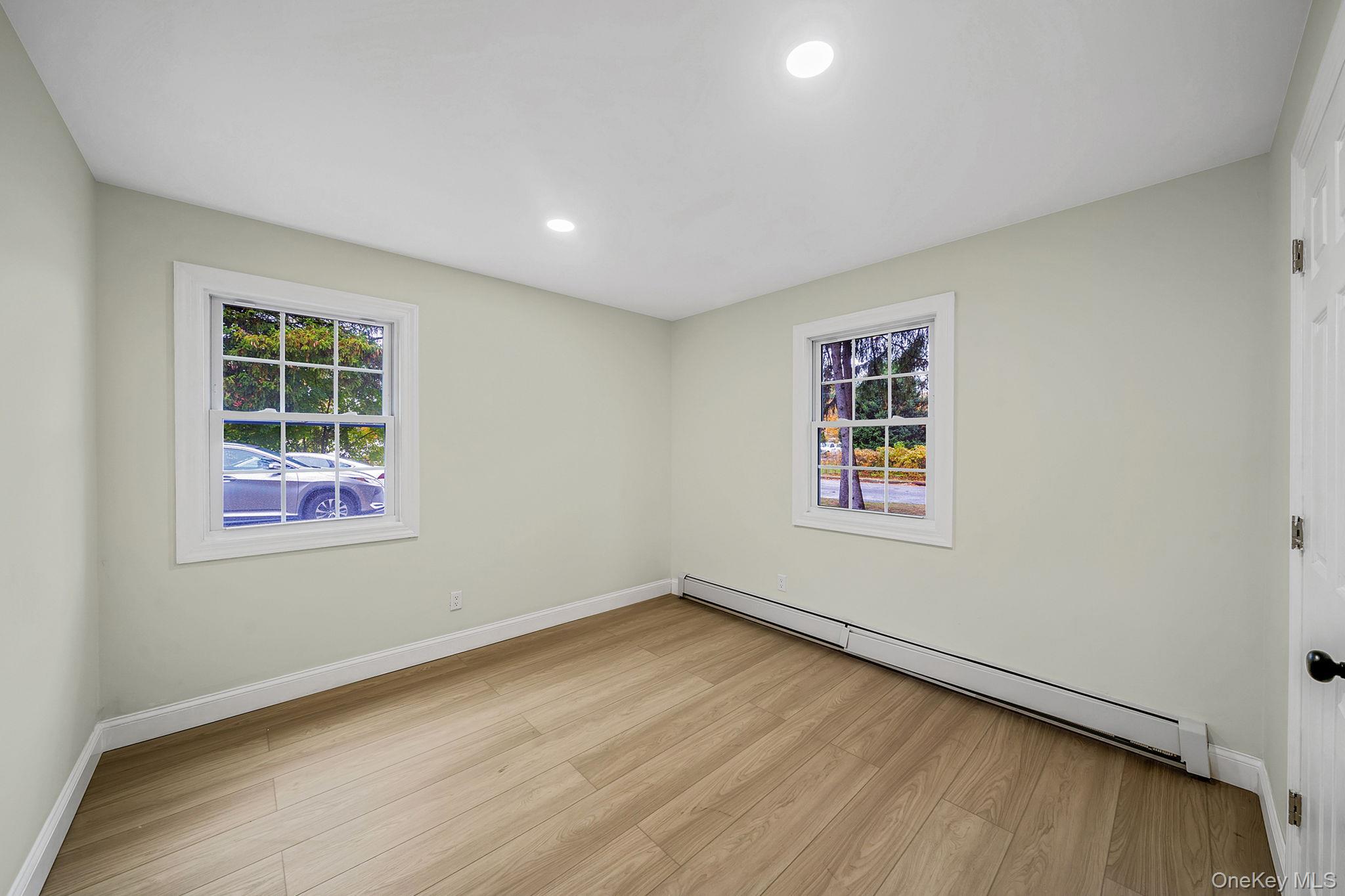 50 7th Street, Saint James, NY 11780