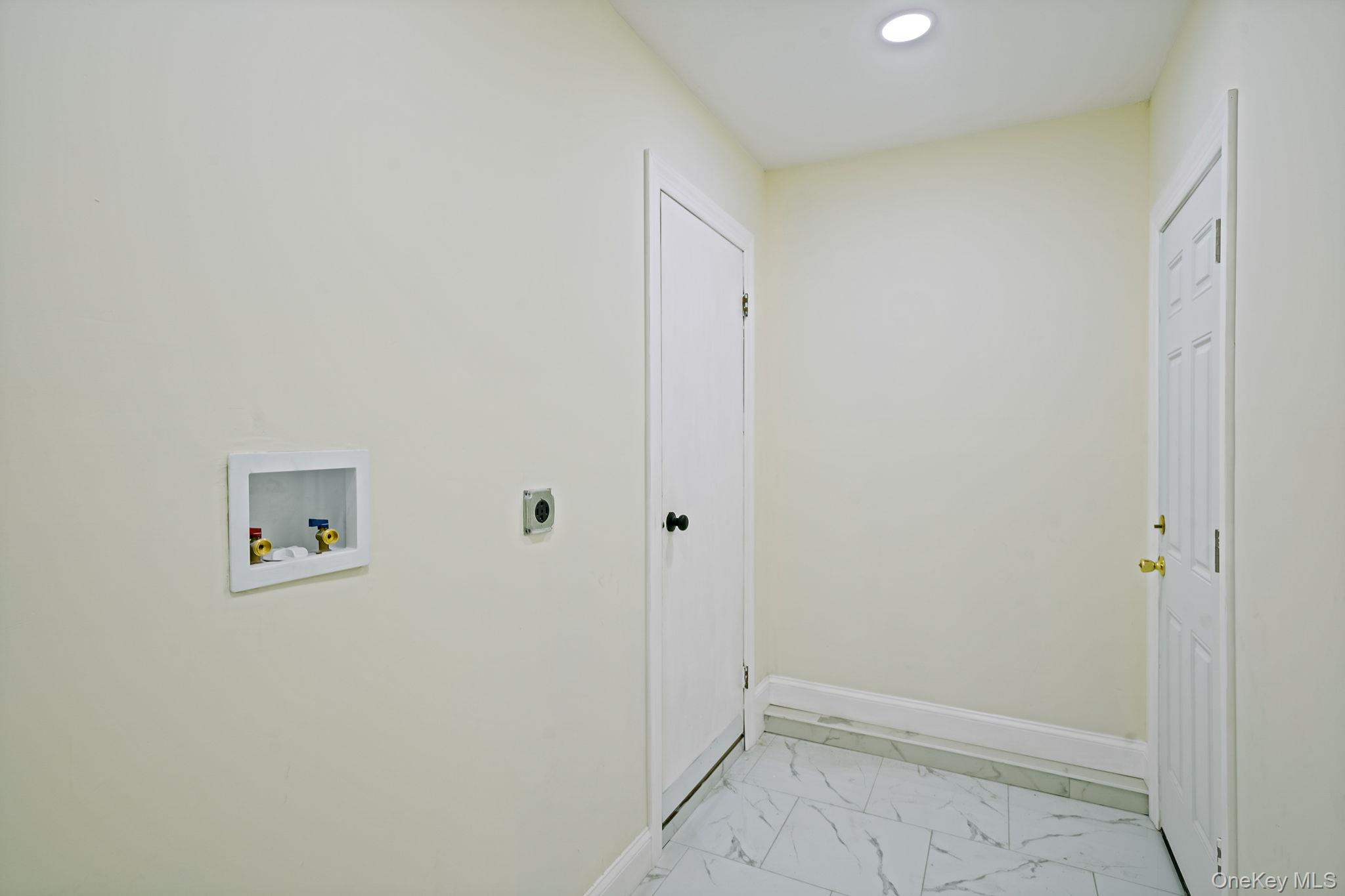 50 7th Street, Saint James, NY 11780