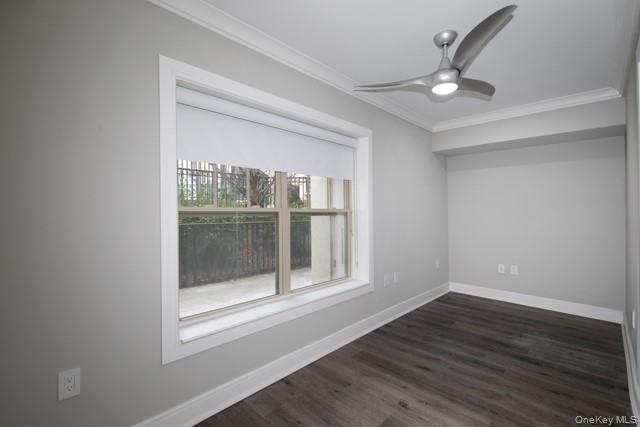 100 Glen Street # N2327, Glen Cove, NY 11542