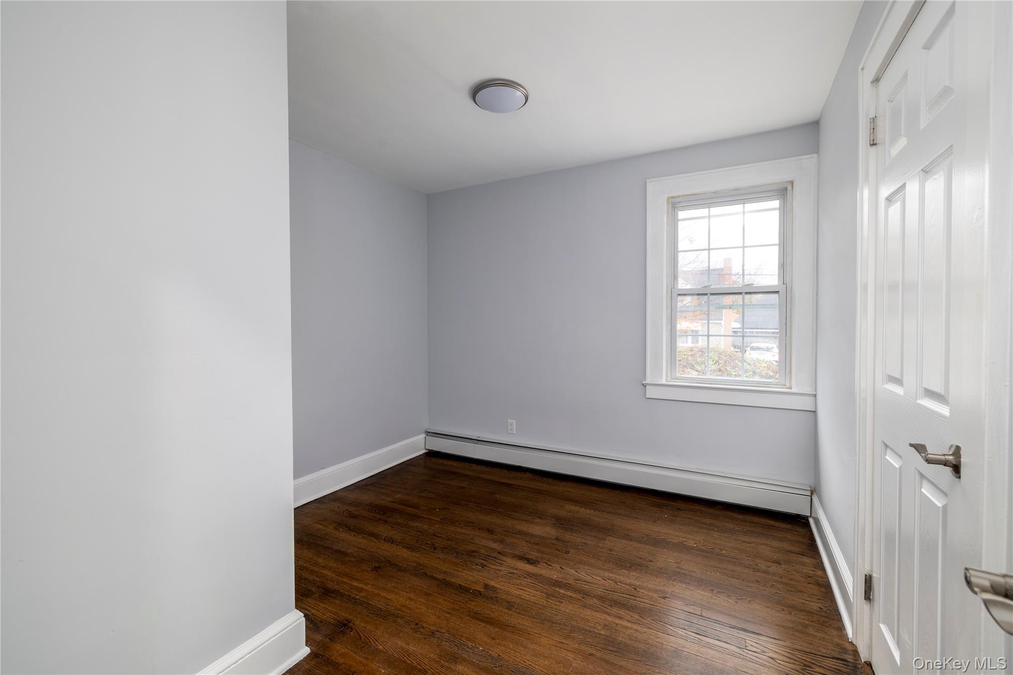 801 Park Avenue, Westbury, NY 11590