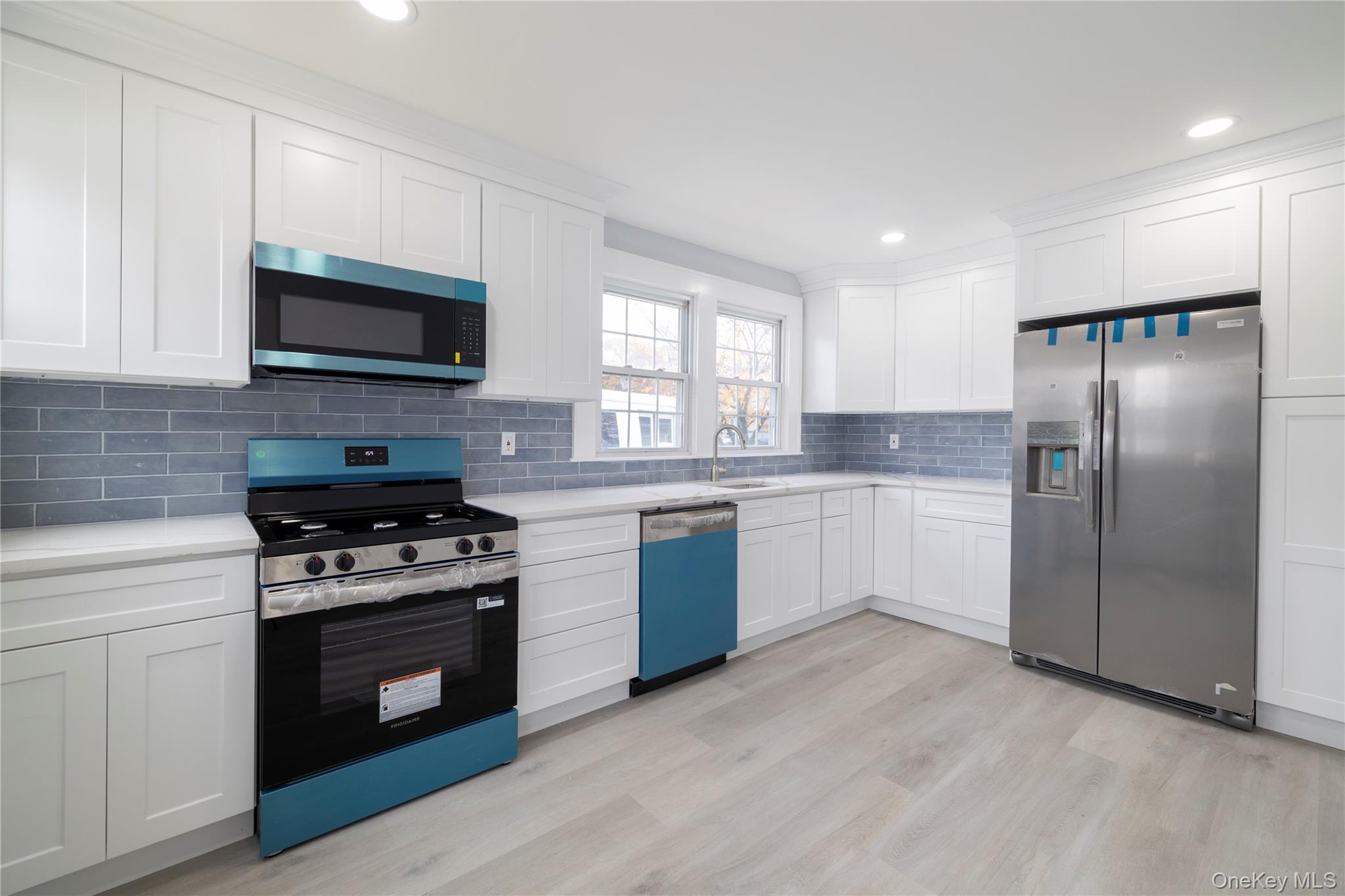 801 Park Avenue, Westbury, NY 11590