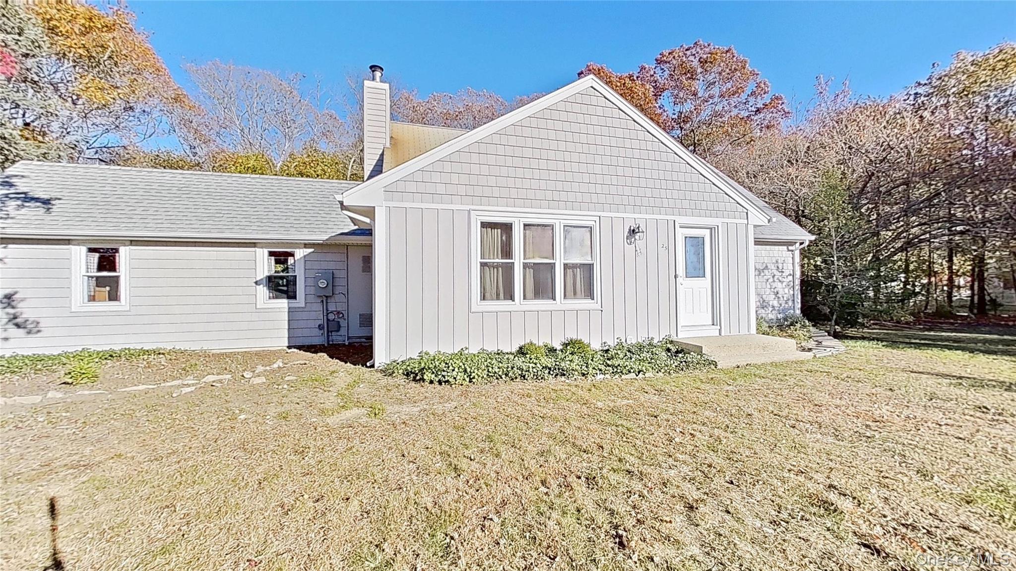 25 Hawthorne Street, Mount Sinai, NY 11766