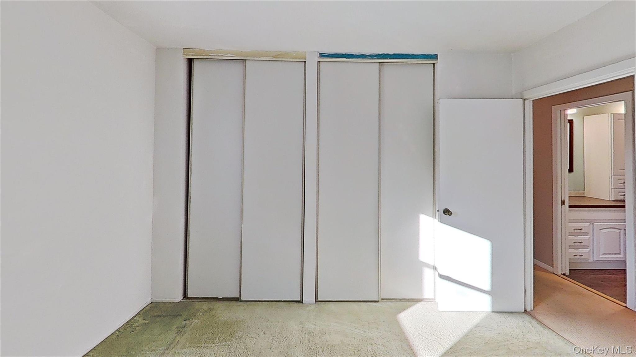 25 Hawthorne Street, Mount Sinai, NY 11766