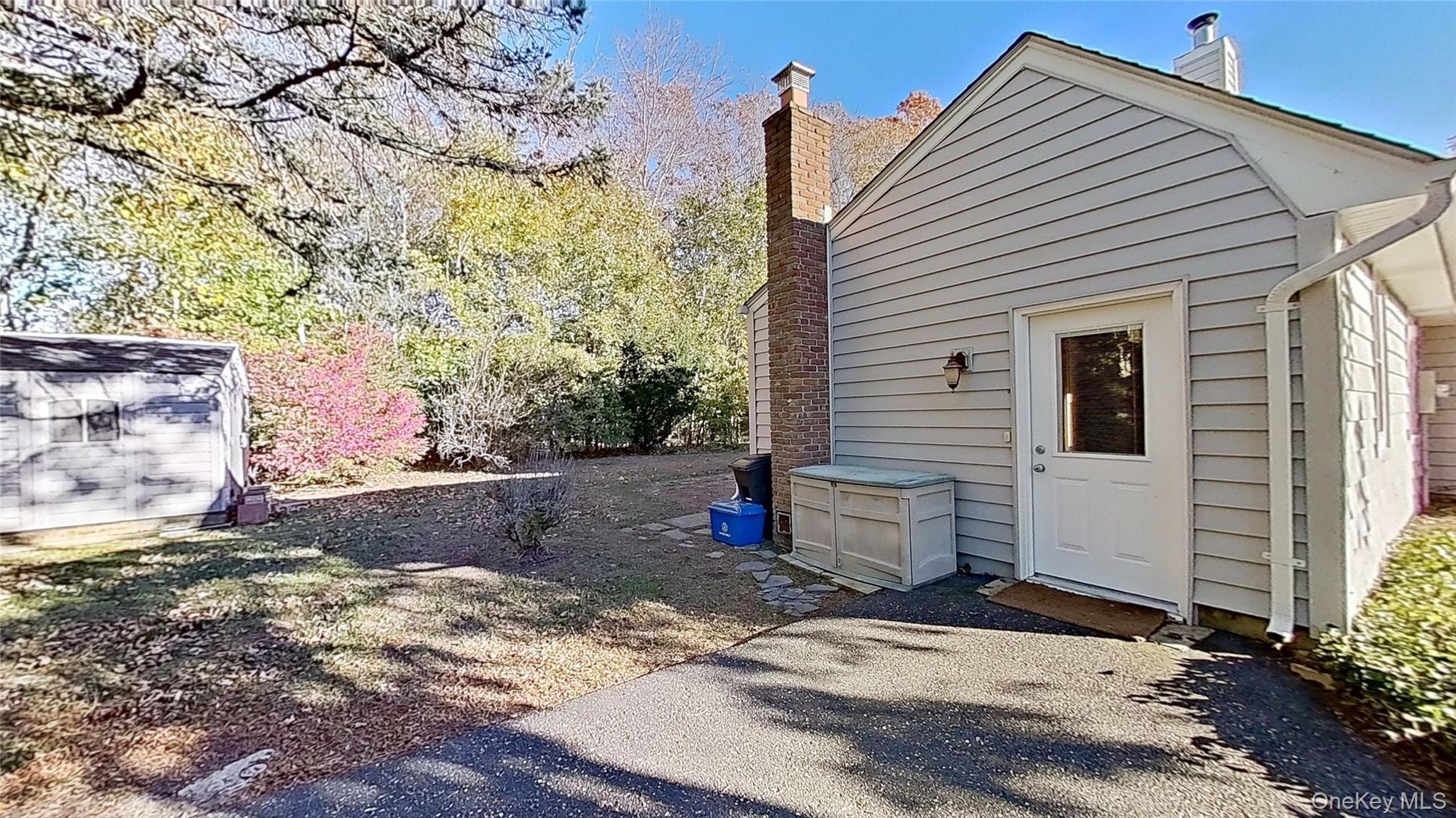 25 Hawthorne Street, Mount Sinai, NY 11766