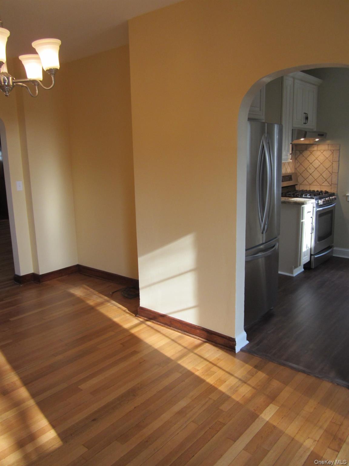 73 Sheridan Avenue, Williston Park, NY 11596