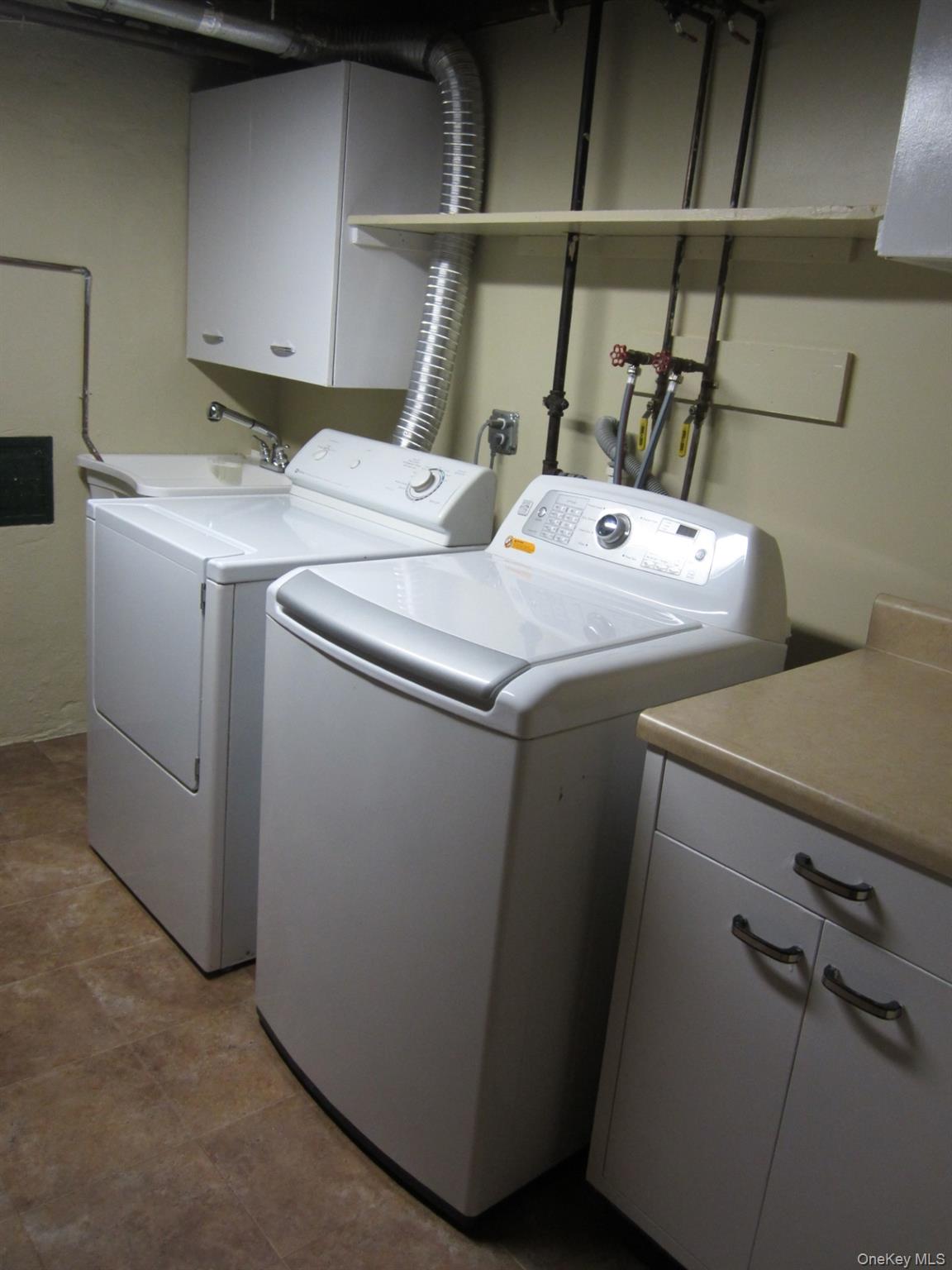 73 Sheridan Avenue, Williston Park, NY 11596