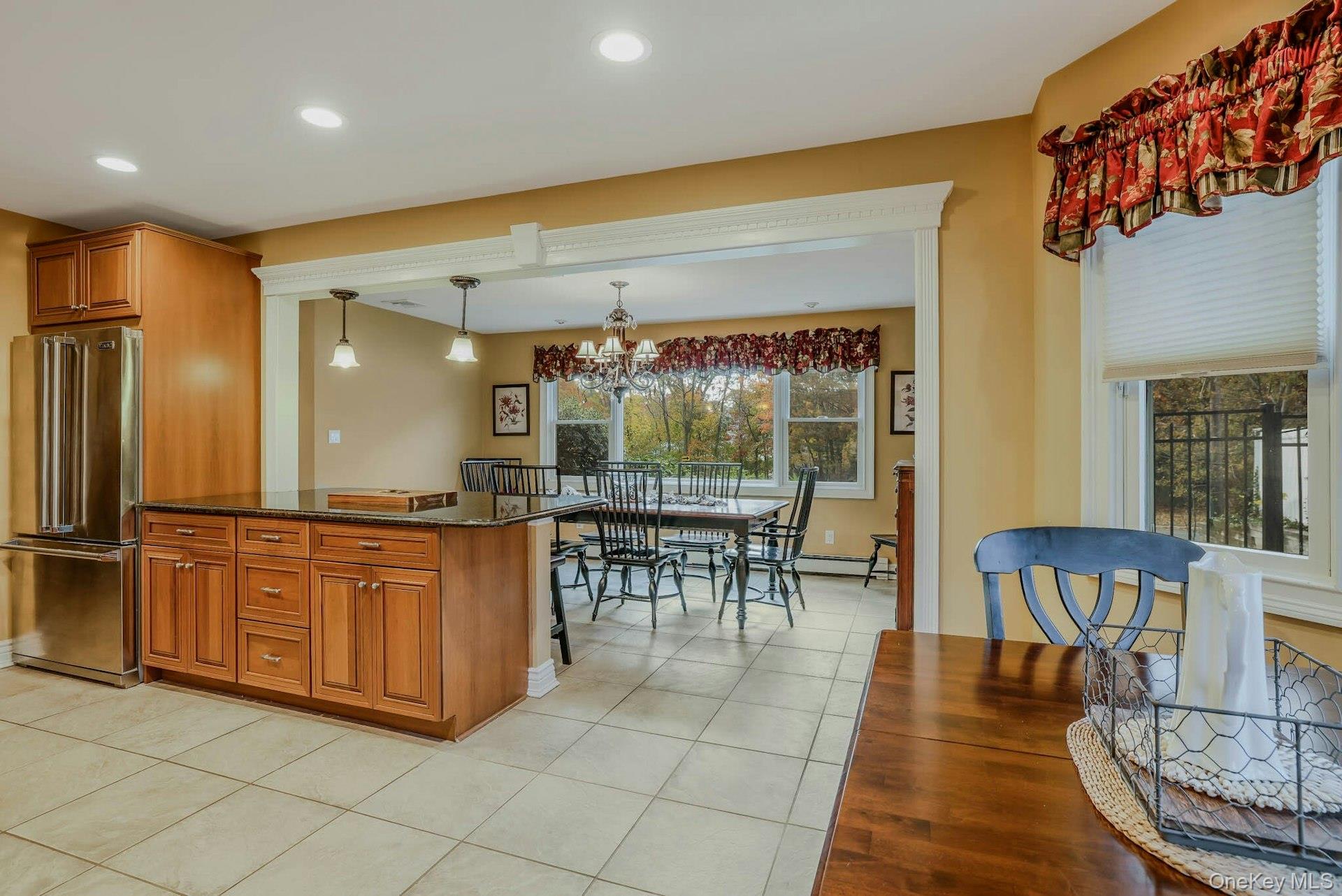 89 Walnut Street, Lake Grove, NY 11755