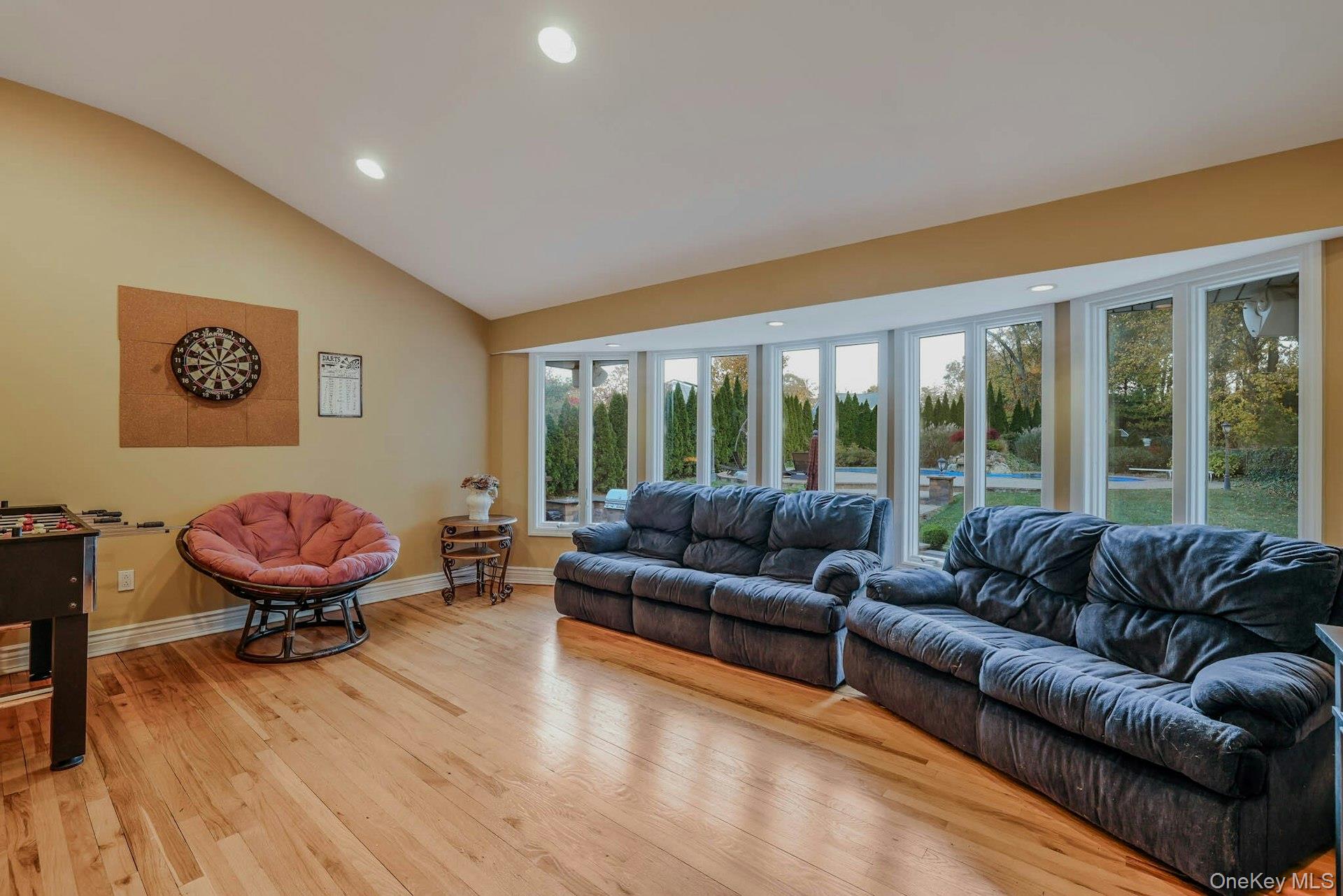 89 Walnut Street, Lake Grove, NY 11755