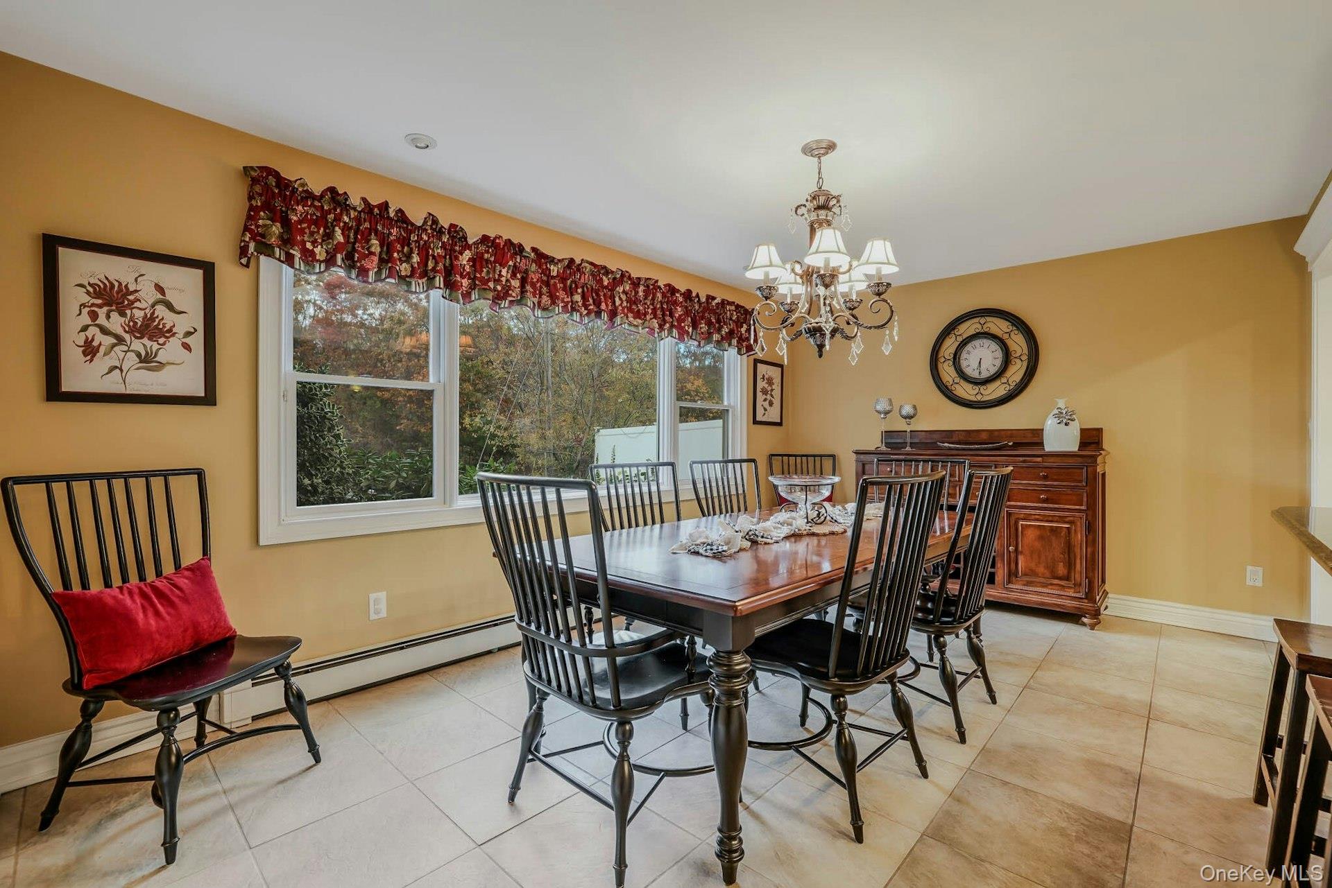 89 Walnut Street, Lake Grove, NY 11755