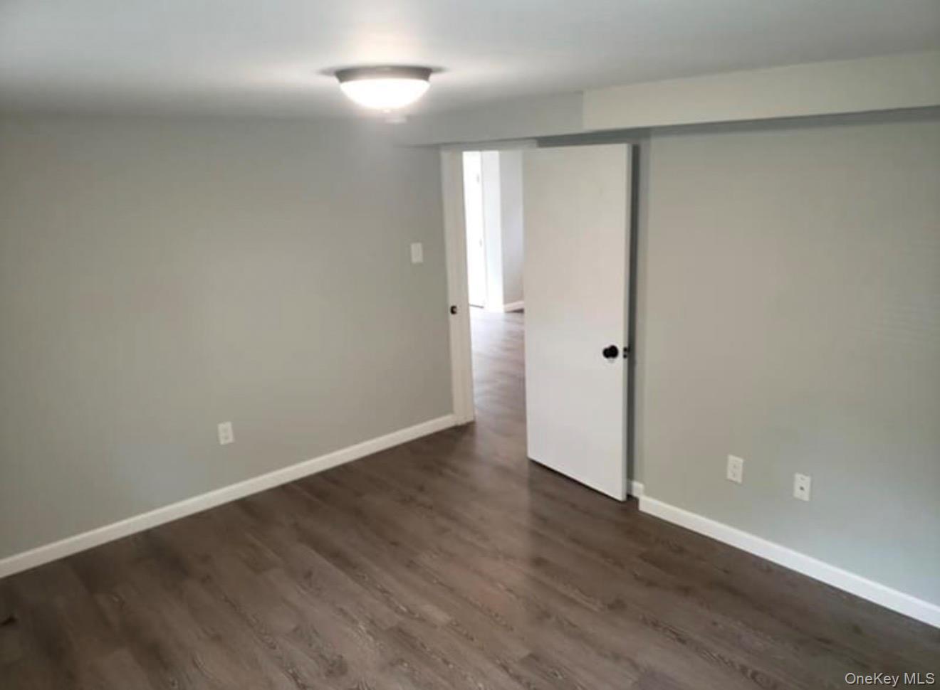 15 Hawthorne Avenue # 1, West Babylon, NY 11704