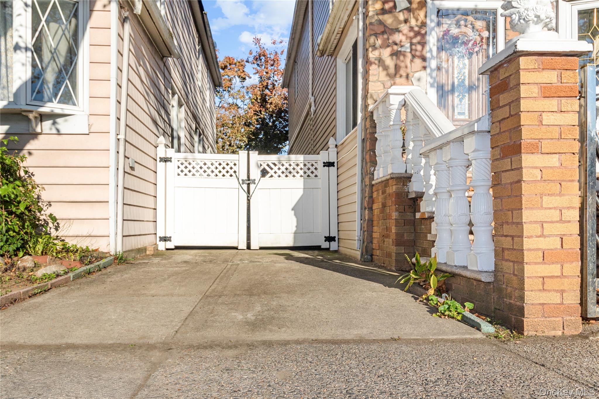 109-29 Van Wyck Expressway, Jamaica, NY 11435