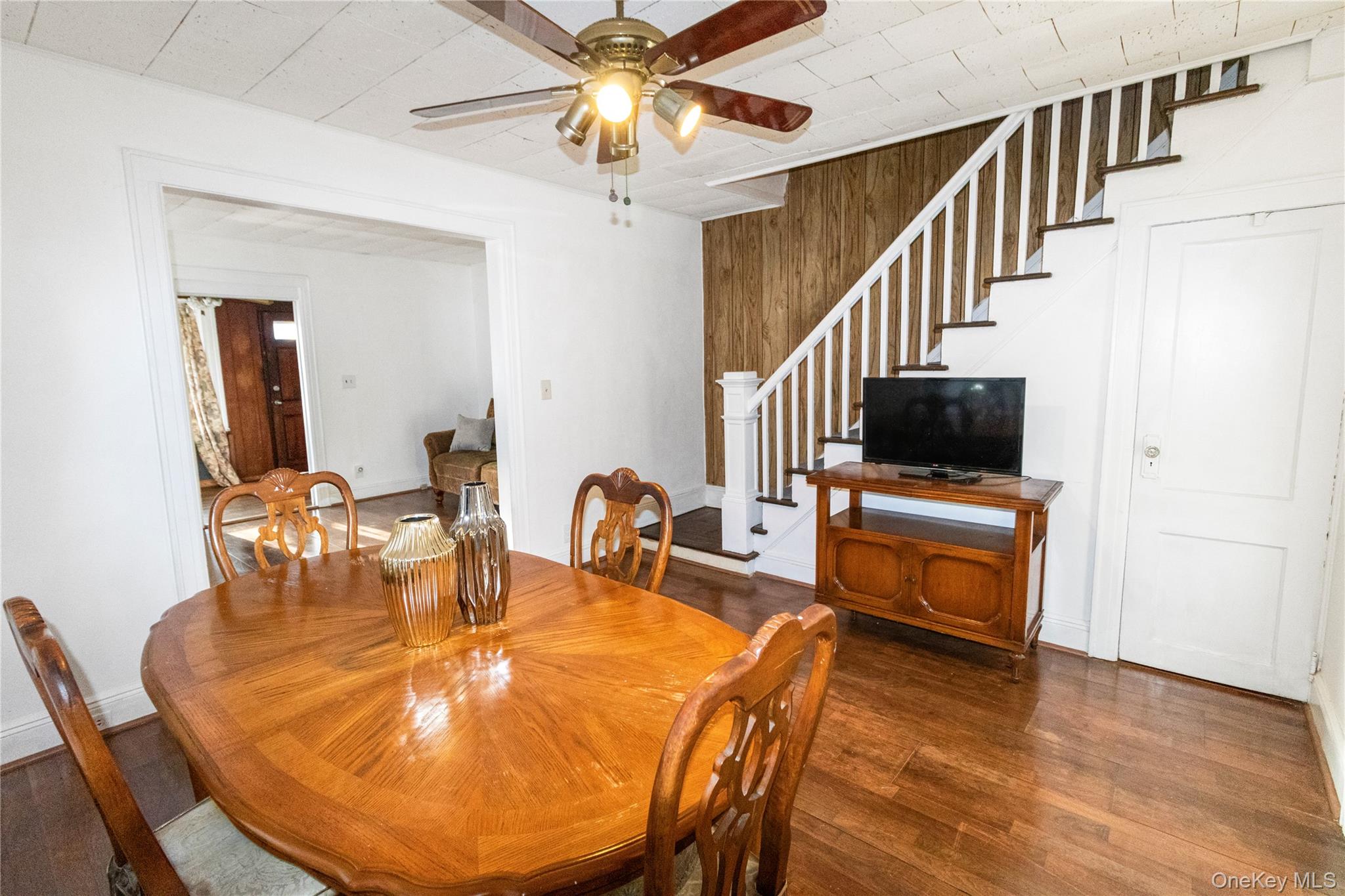 109-29 Van Wyck Expressway, Jamaica, NY 11435