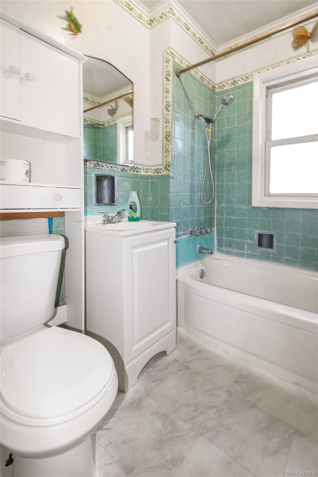 109-29 Van Wyck Expressway, Jamaica, NY 11435