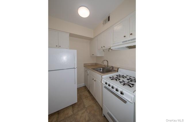 951 Oceanfront Street # 16, Long Beach, NY 11561