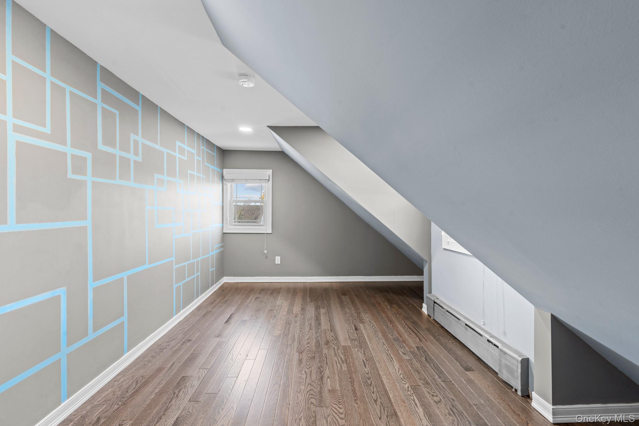 205 E John Street, Lindenhurst, NY 11757