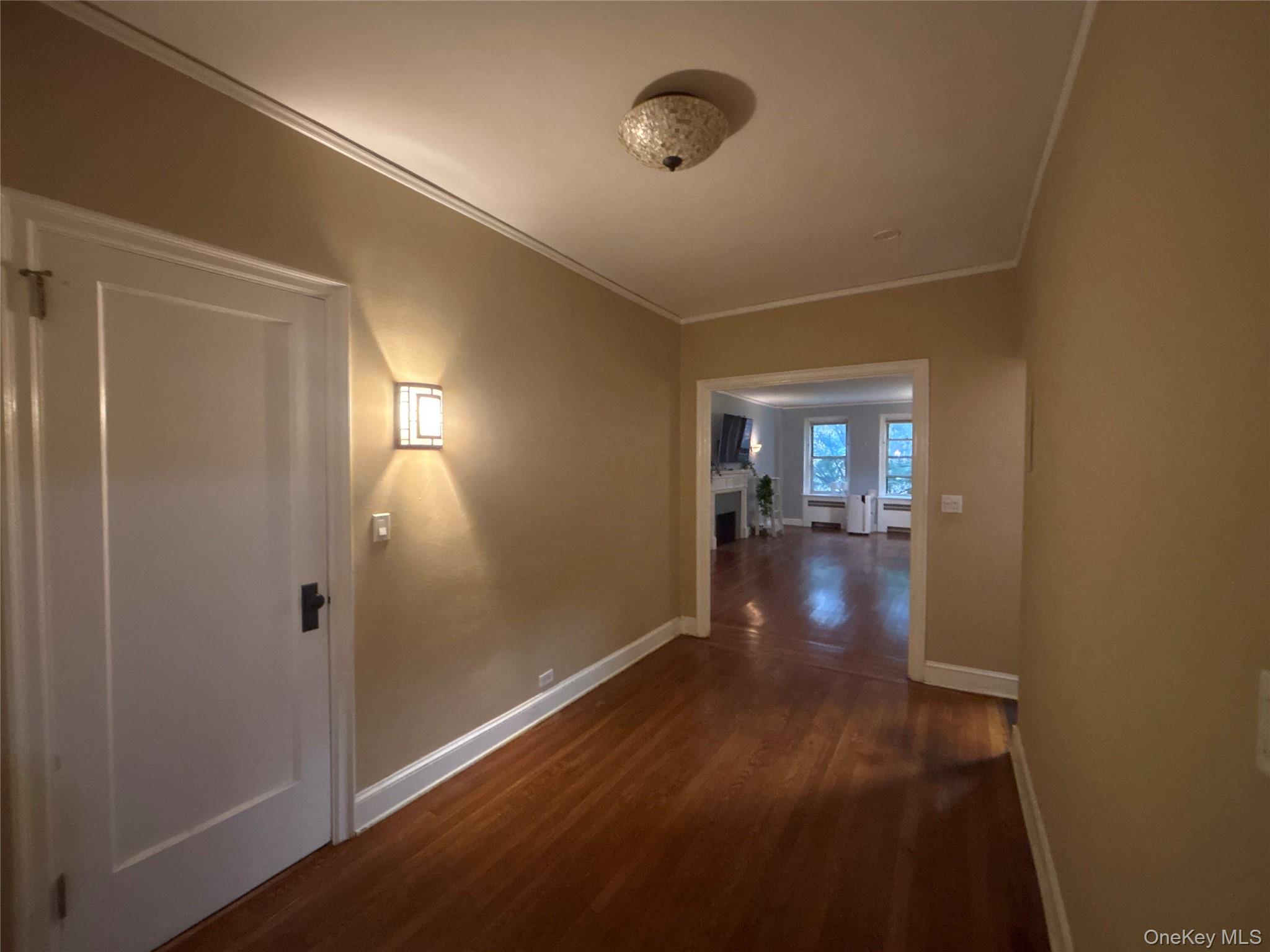 8 Barstow Road # 2B, Great Neck, NY 11021