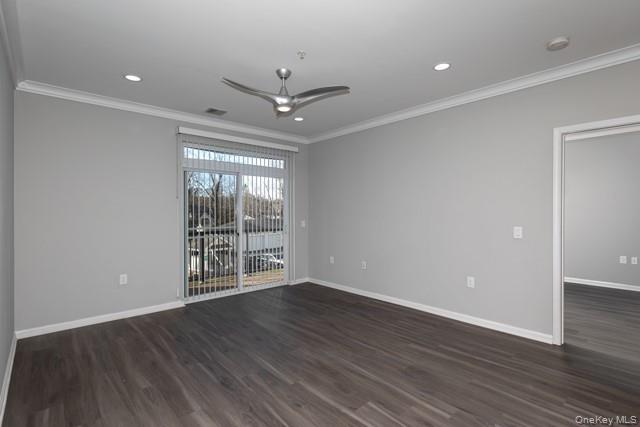 1 Charles Pond Drive # 8-815, Coram, NY 11727