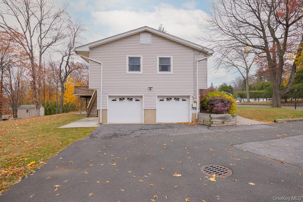 8 Durant Road, New City, NY 10956