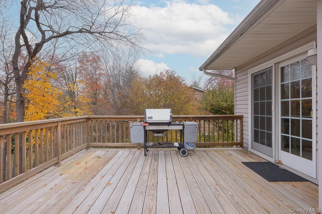 8 Durant Road, New City, NY 10956