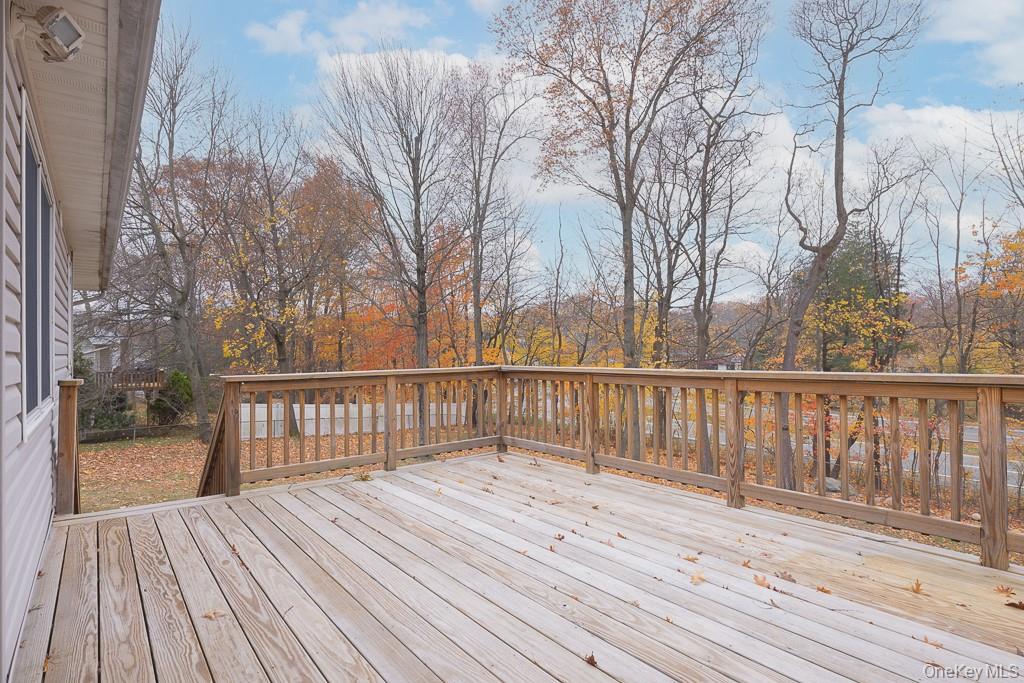 8 Durant Road, New City, NY 10956