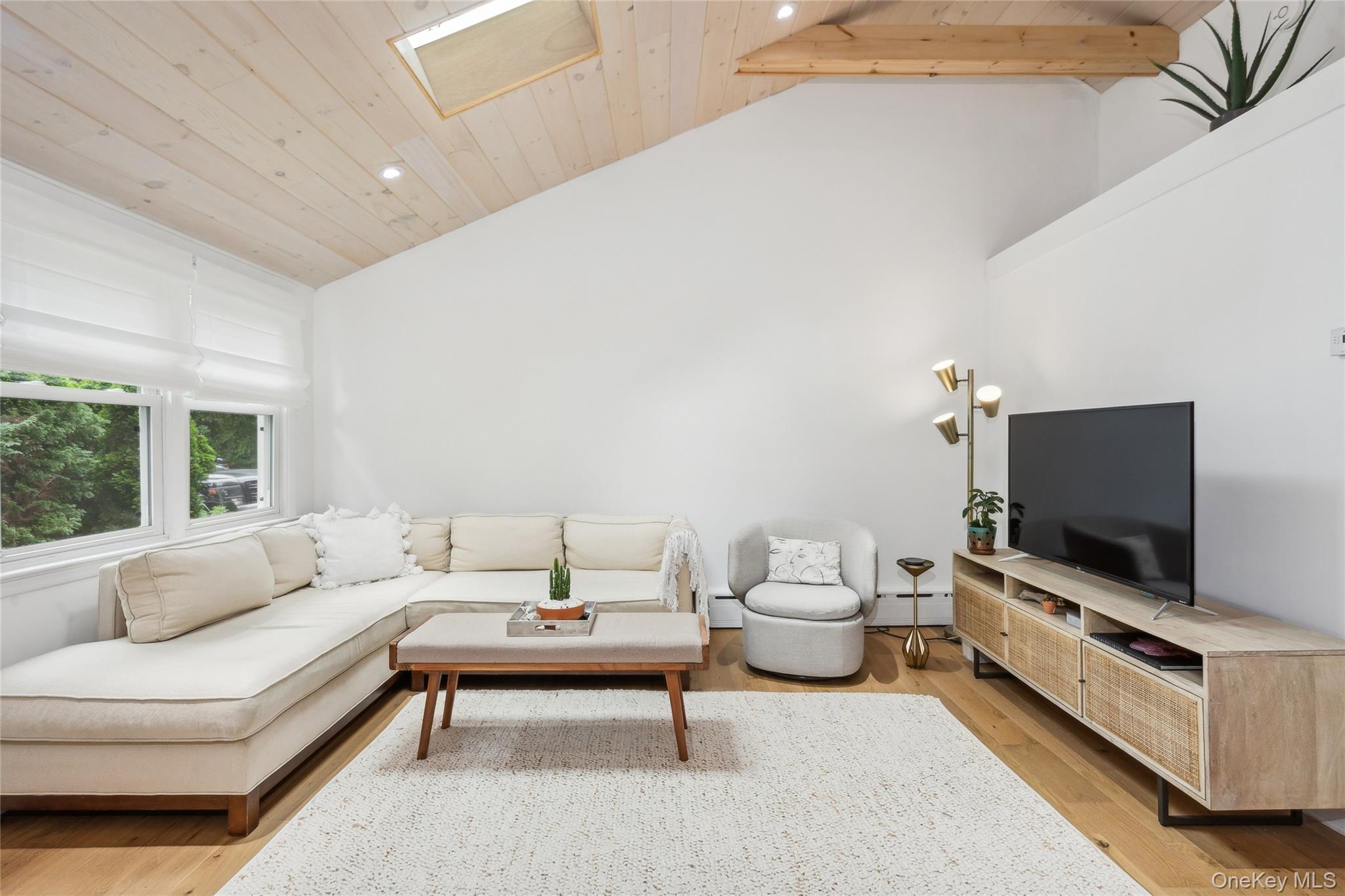 11 Shell Road, Hampton Bays, NY 11946