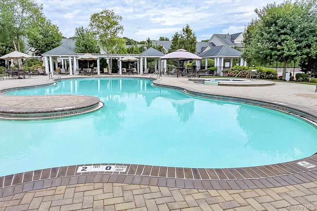 22 Sonata Court, Lake Grove, NY 11755