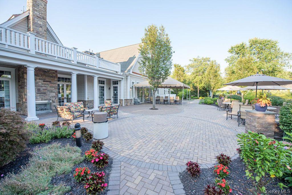 22 Sonata Court, Lake Grove, NY 11755