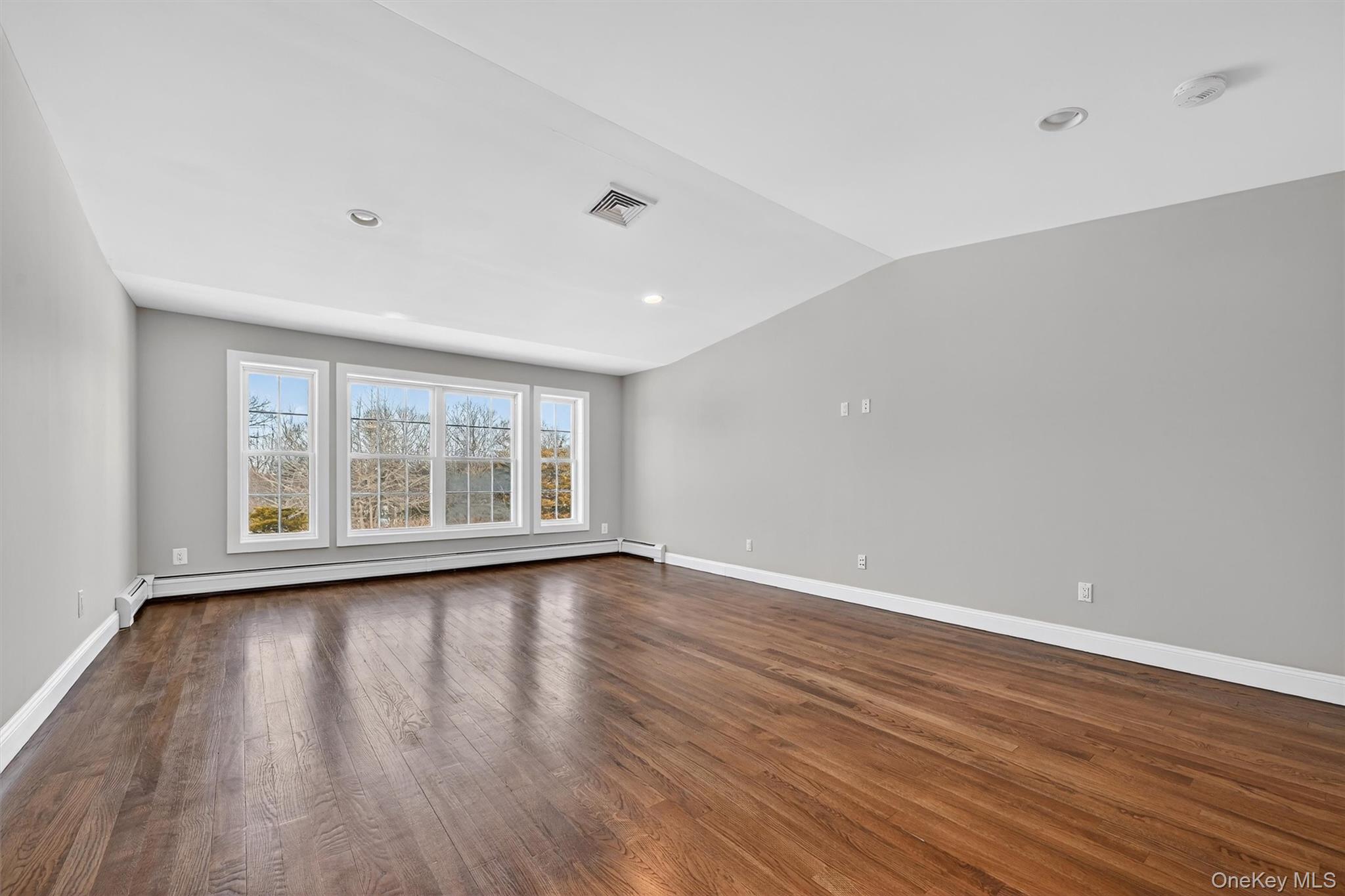 548 Mountainview Avenue, Valley Cottage, NY 10989