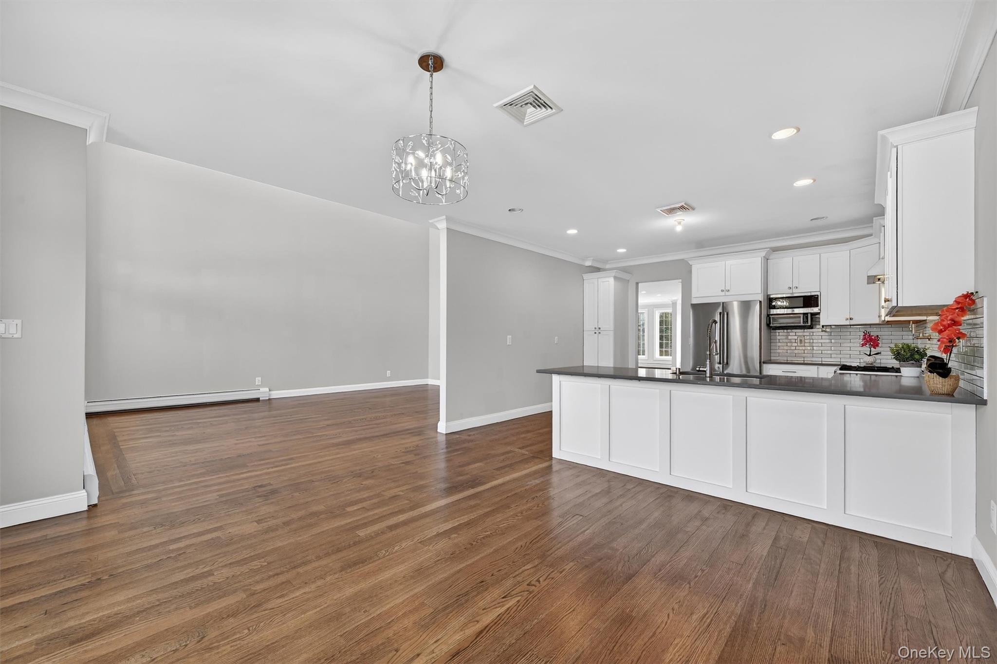 548 Mountainview Avenue, Valley Cottage, NY 10989