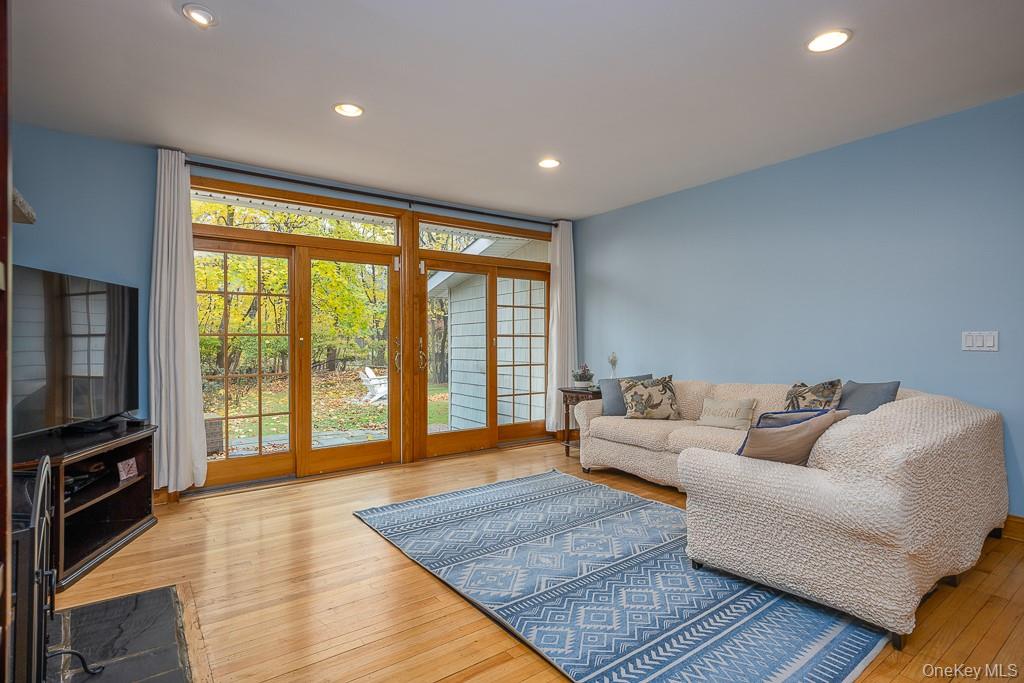 101 Hickory Hill Road, Tappan, NY 10983