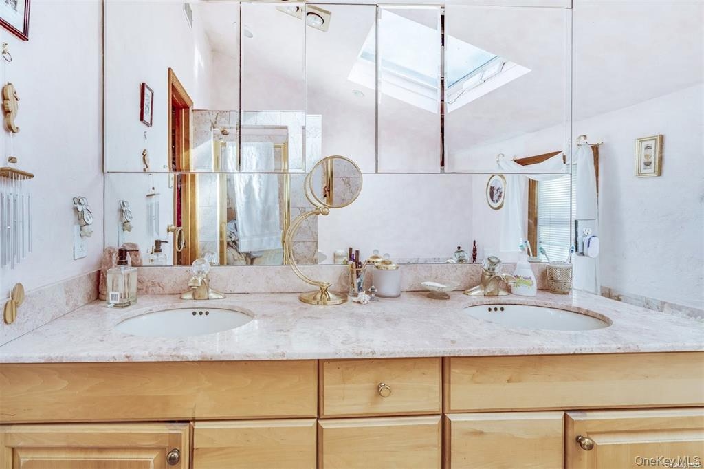 474 Route 25A, Saint James, NY 11780