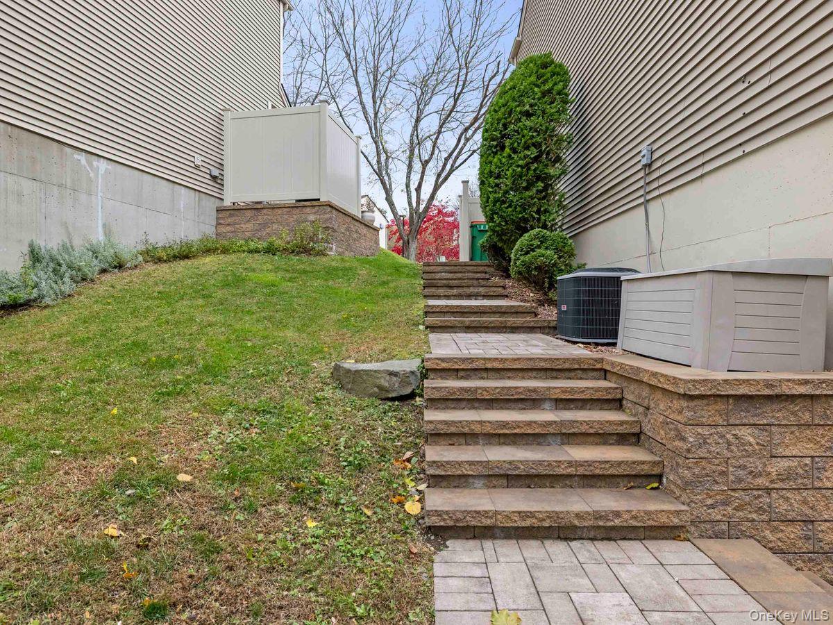 222 Sterling Place, Highland, NY 12528