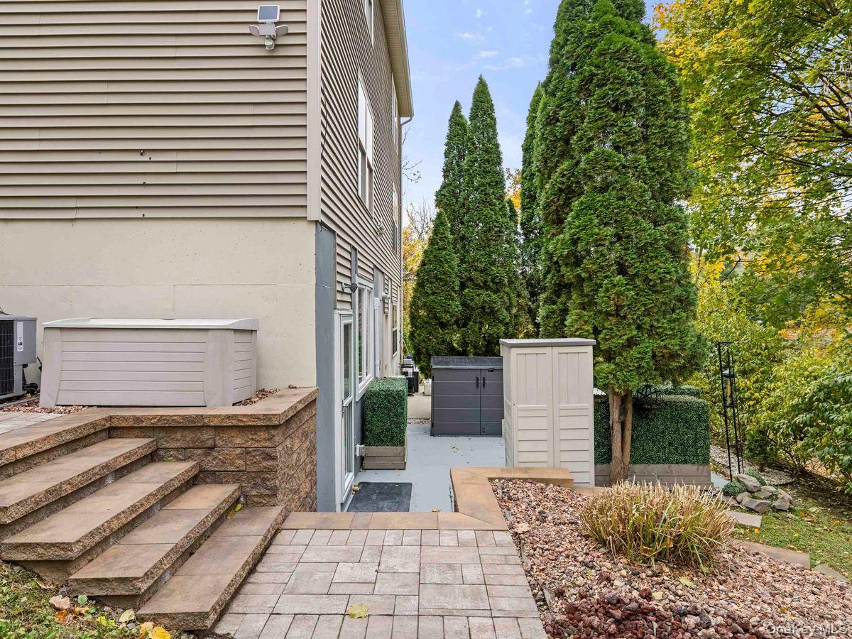 222 Sterling Place, Highland, NY 12528