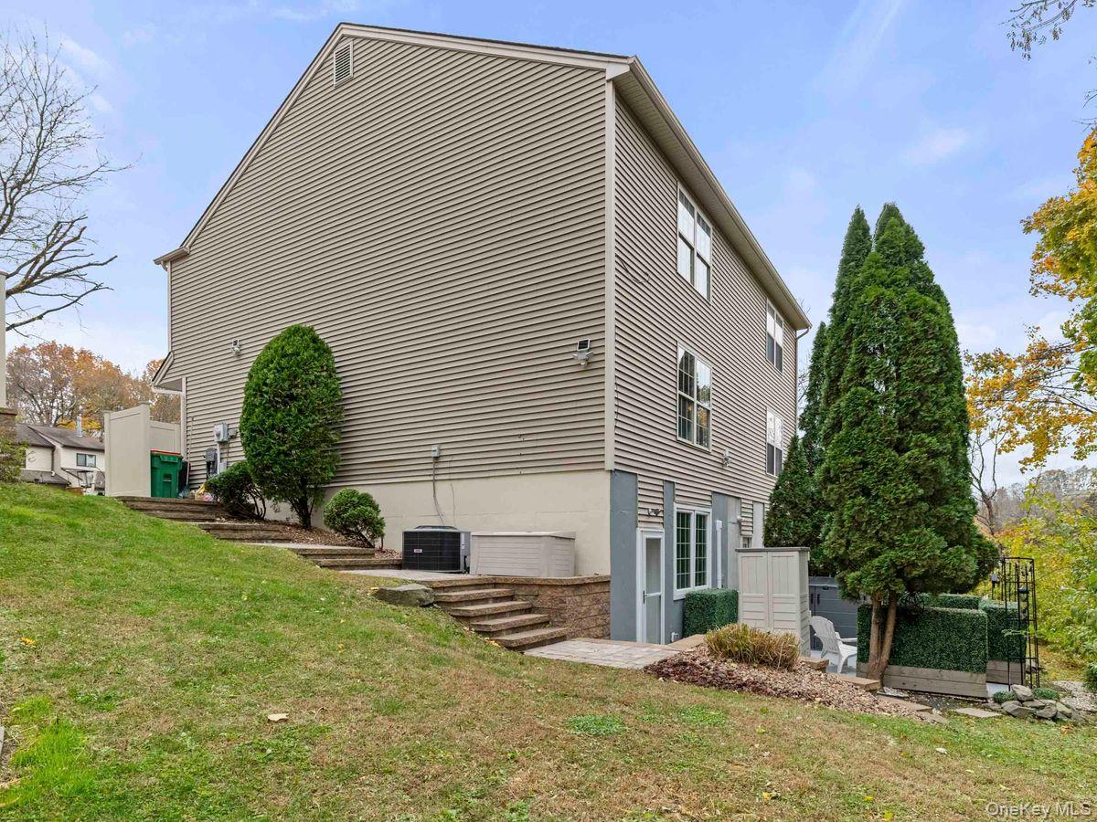 222 Sterling Place, Highland, NY 12528