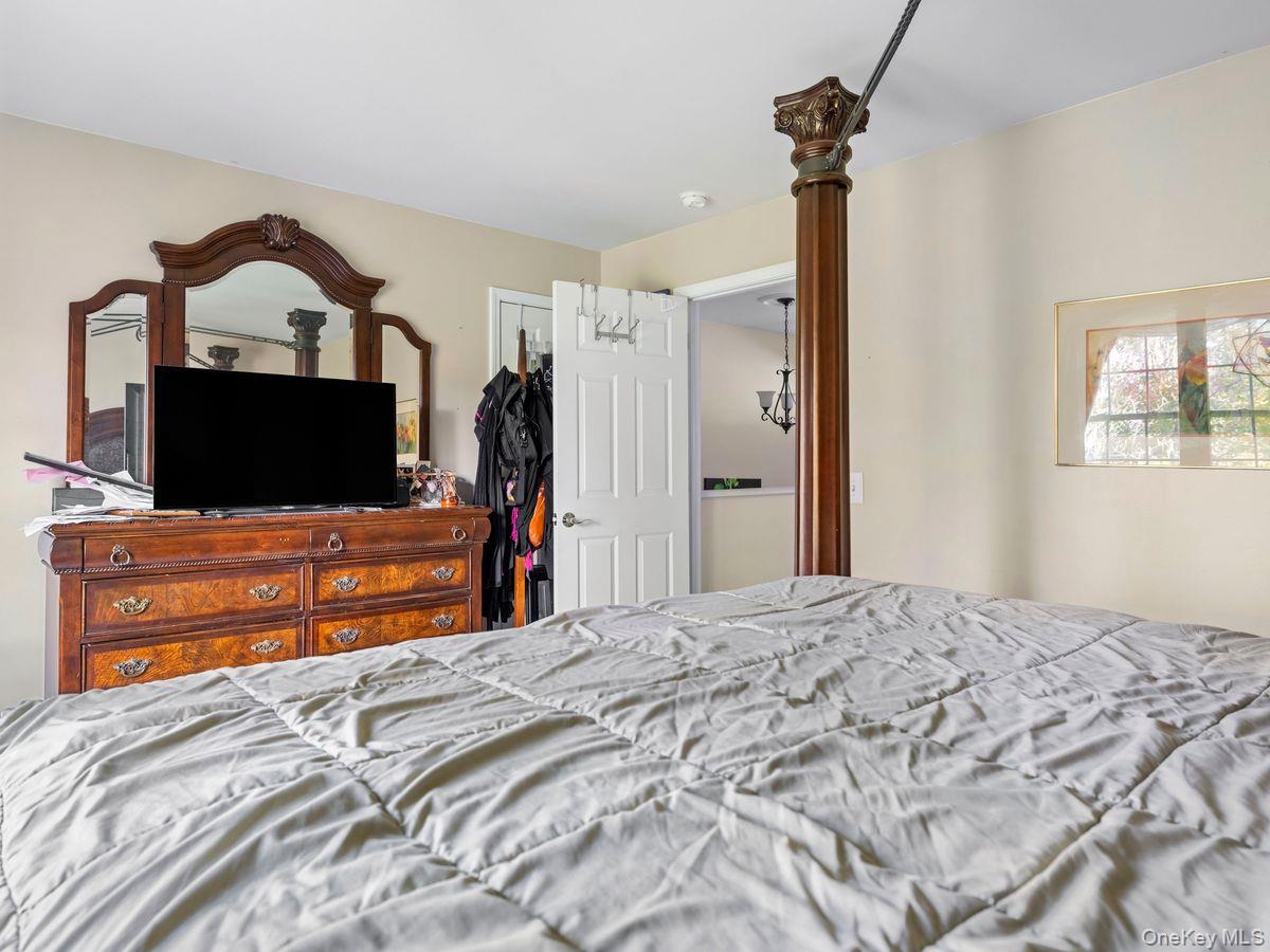 222 Sterling Place, Highland, NY 12528