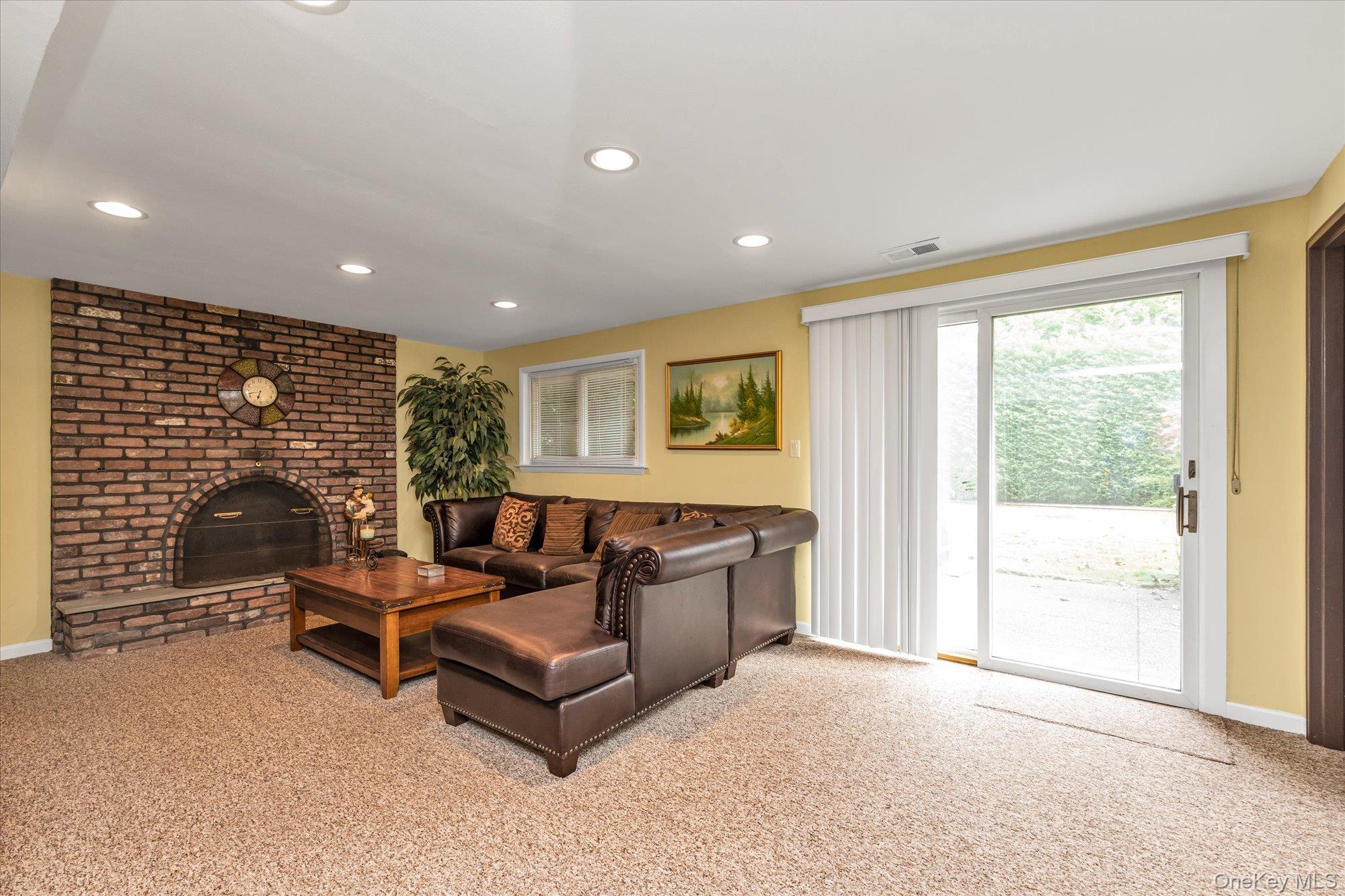 2797 Bayview Avenue, Wantagh, NY 11793