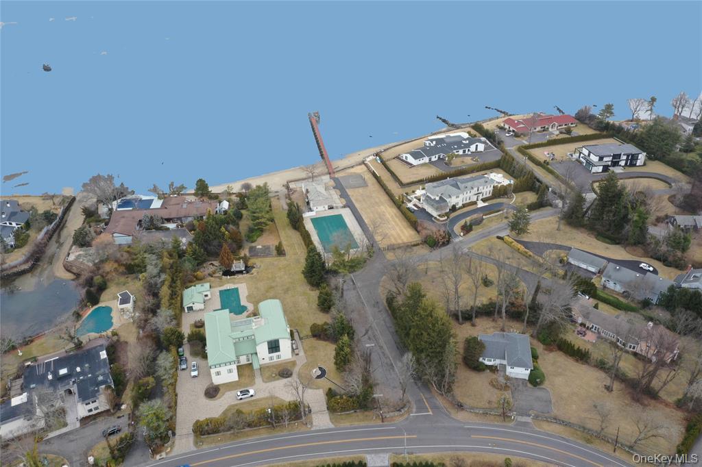 31 Harbour Road, Great Neck, NY 11024