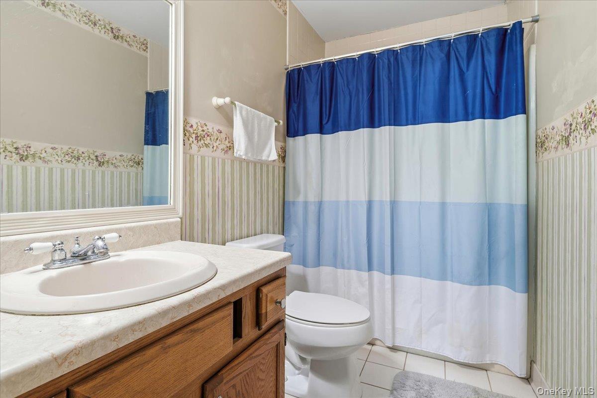 8 Maple Avenue, Goshen, NY 10924