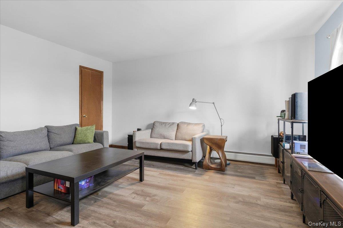 8 Maple Avenue, Goshen, NY 10924