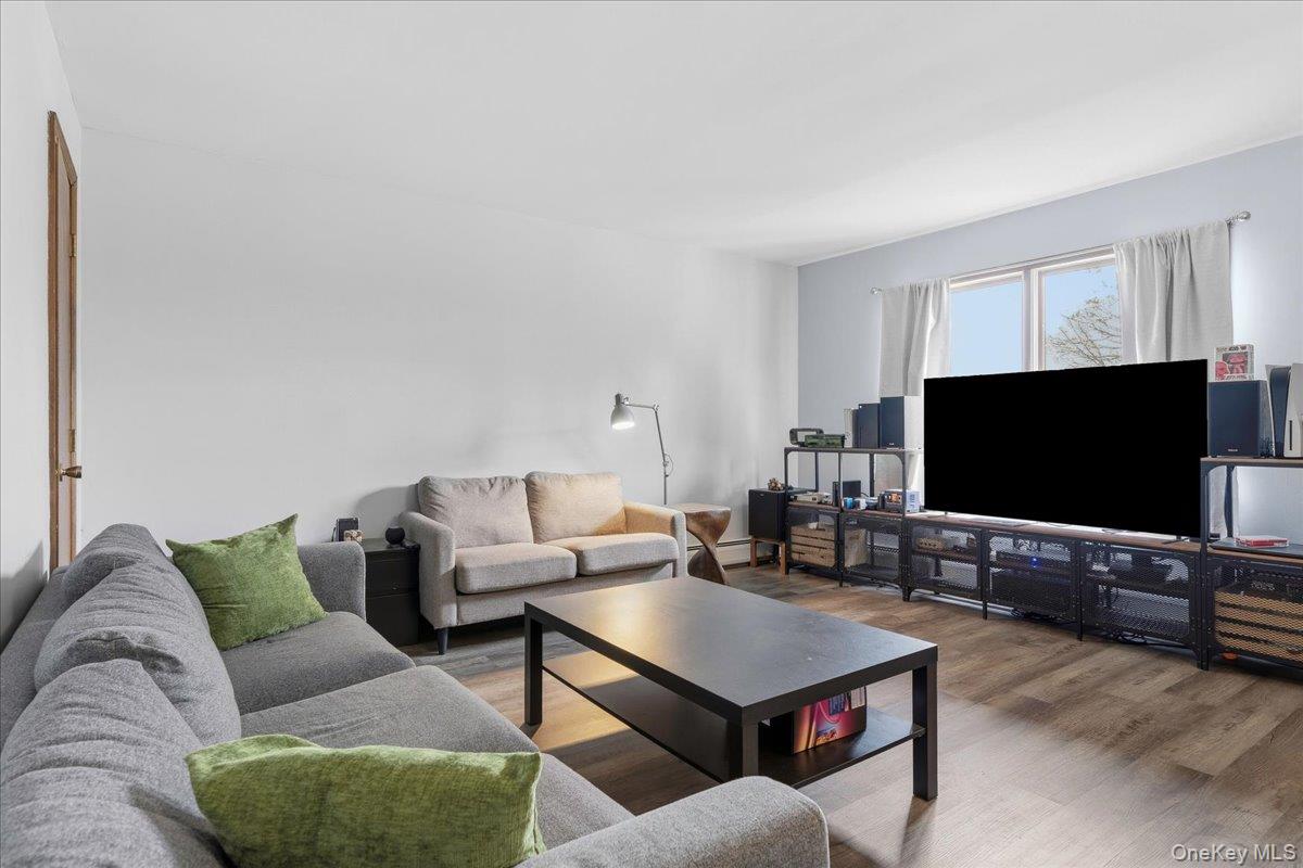 8 Maple Avenue, Goshen, NY 10924