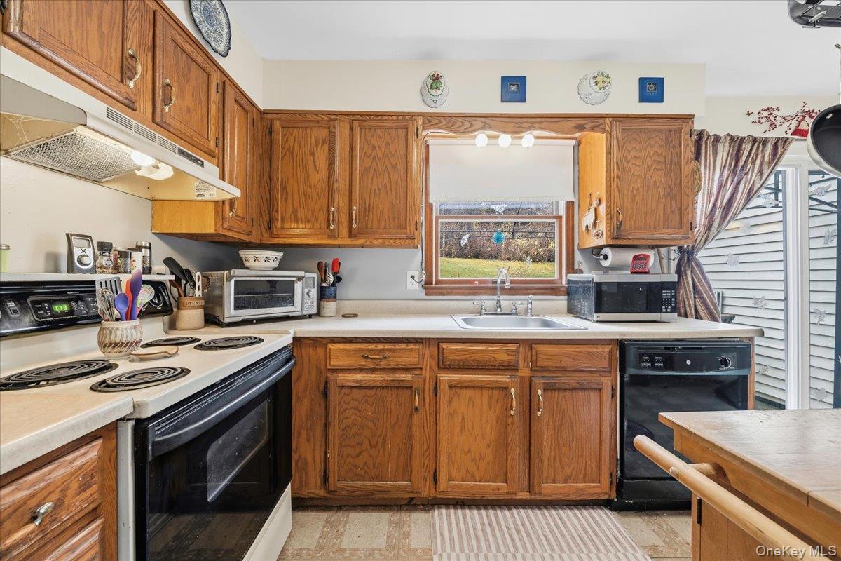 8 Maple Avenue, Goshen, NY 10924