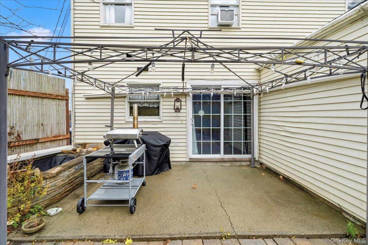 8 Maple Avenue, Goshen, NY 10924