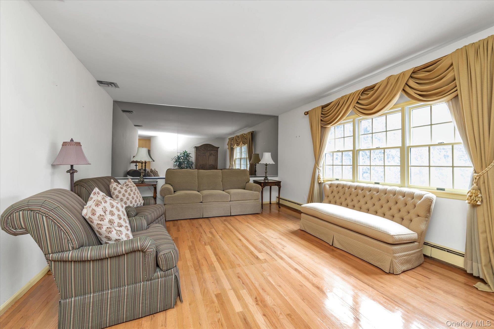 19 Dell Drive, East Rockaway, NY 11518