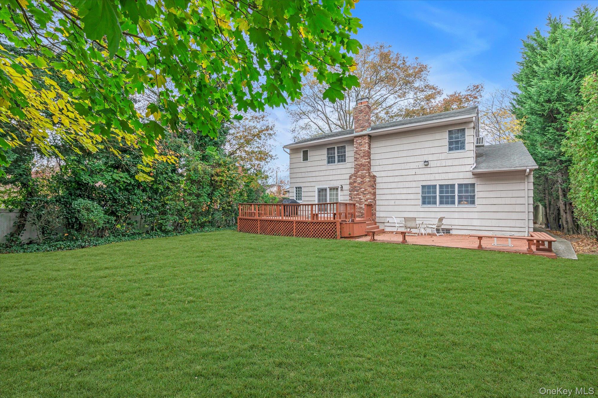 19 Dell Drive, East Rockaway, NY 11518