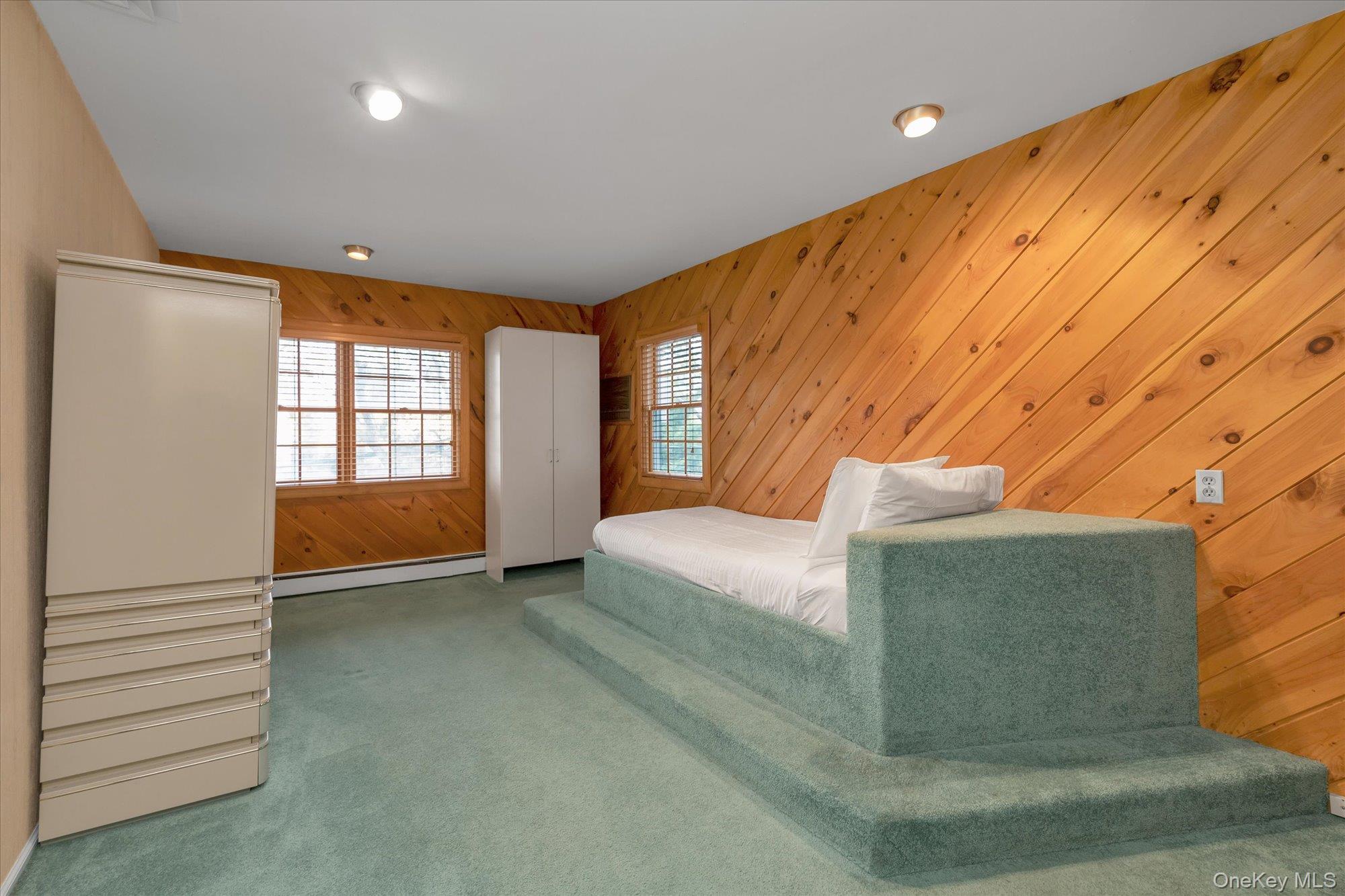 19 Dell Drive, East Rockaway, NY 11518