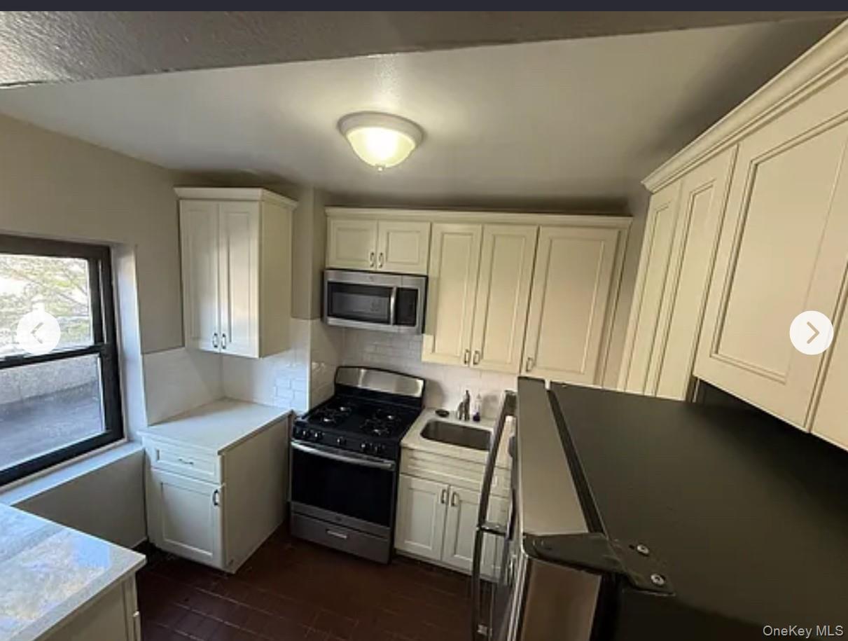 4 Quarropas # A3, White Plains, NY 10601