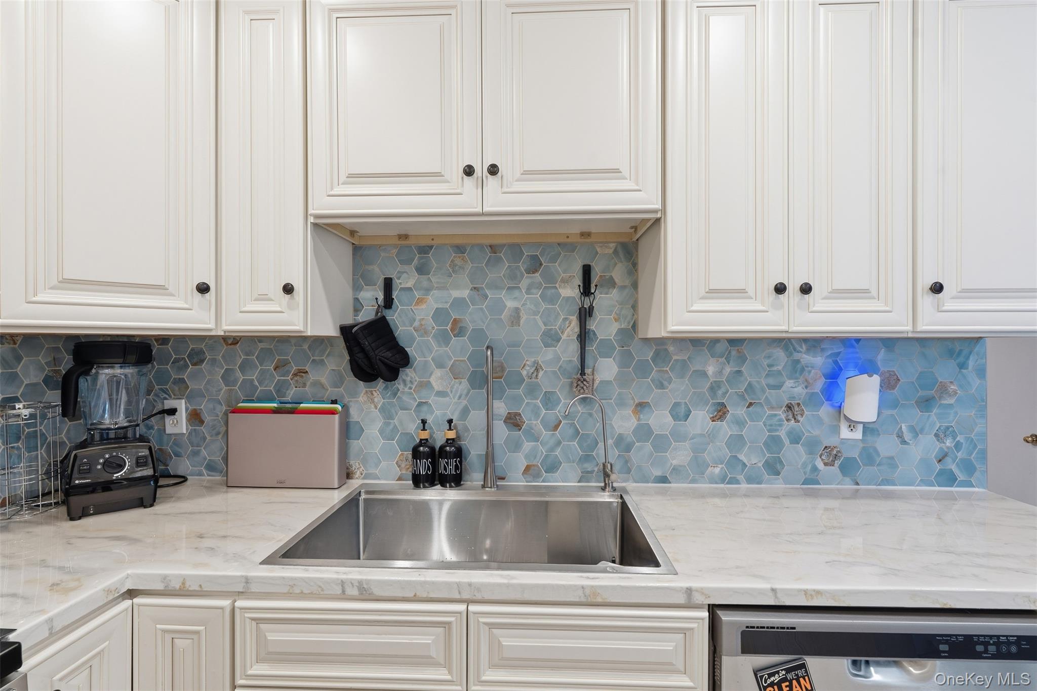 11 Granada Cres # 6, White Plains, NY 10603