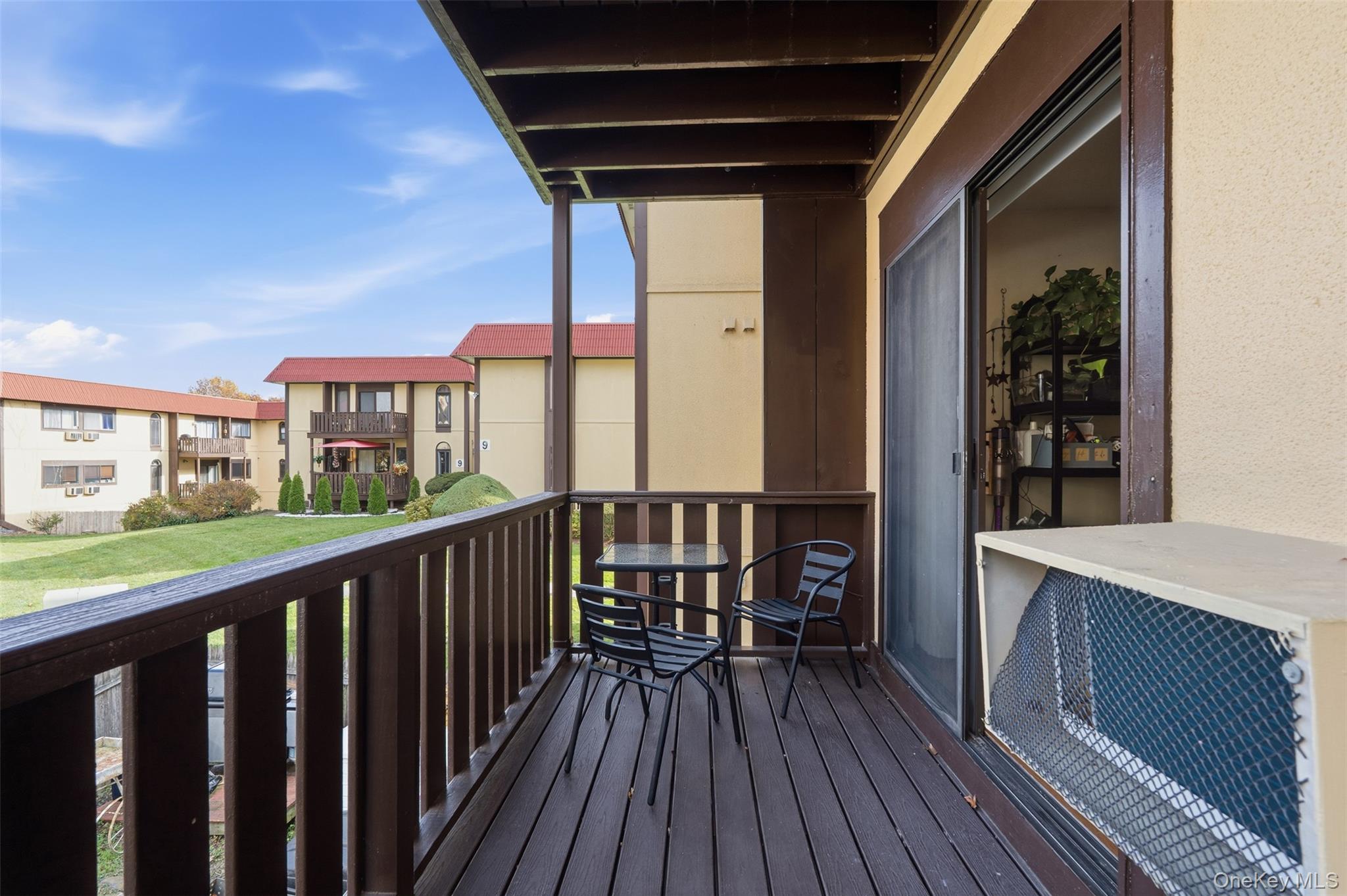 11 Granada Cres # 6, White Plains, NY 10603