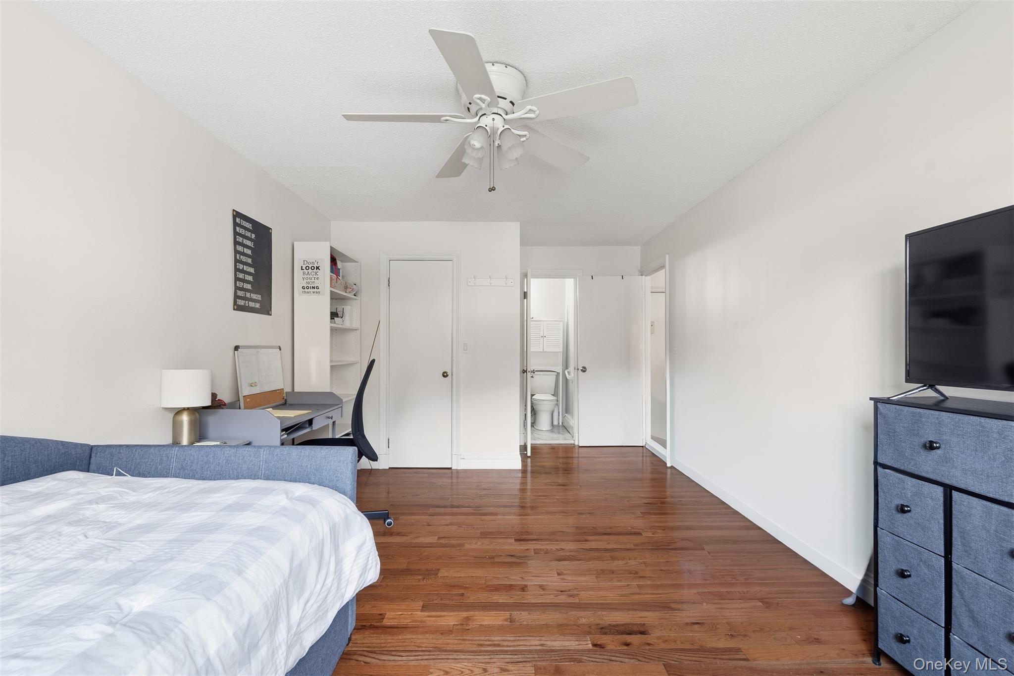 11 Granada Cres # 6, White Plains, NY 10603